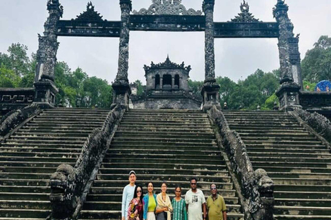 Vanuit Hue: Kleine groep/privétour Hue Keizerlijke stadsrondleidingAlleen privé auto Chauffeur &amp; vervoer