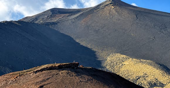 Catania: Etna Morning Tour with 4x4 Vehicles