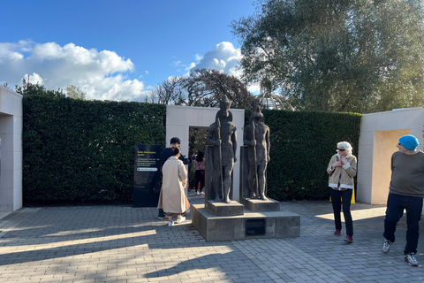 GROTTES DE RUAKURI ET JARDINS DE HAMILTON - Excursion d&#039;une journée au départ d&#039;AucklandGROTTES DE RUAKURI ET JARDINS HAMILTON - Excursion d&#039;une journée au départ d&#039;Auckland