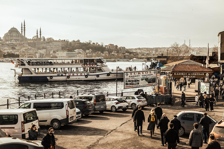 Istanbul: Bosphorus Bites Food Tour with 14+ Tastings