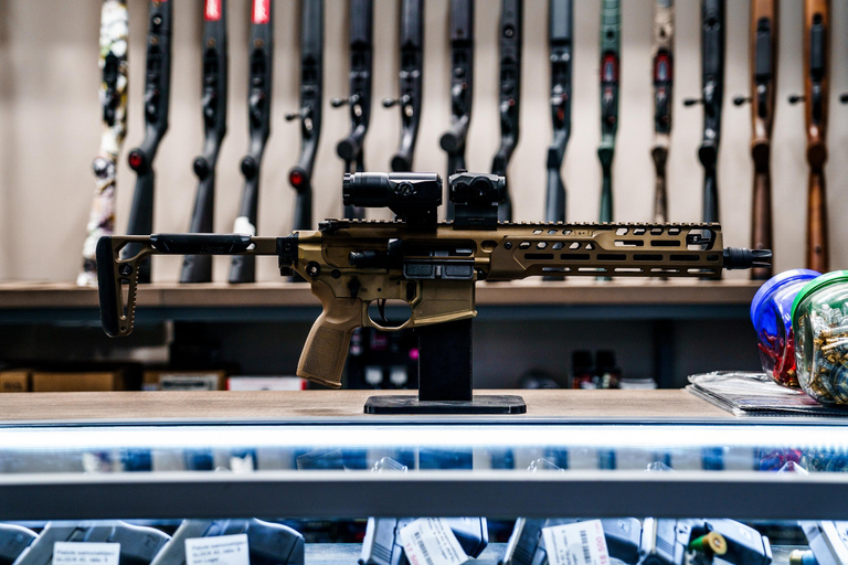 Prague: Target Gun Shooting Experience with Hotel Pickup Prague Target Gun Shooting & Transport & 3 Guns - 25 Shots