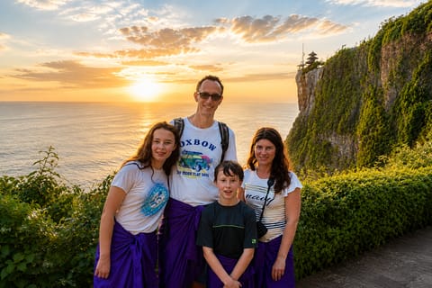 Uluwatu Private Tour: GWK, Beach & Sunset Kecak Dance
