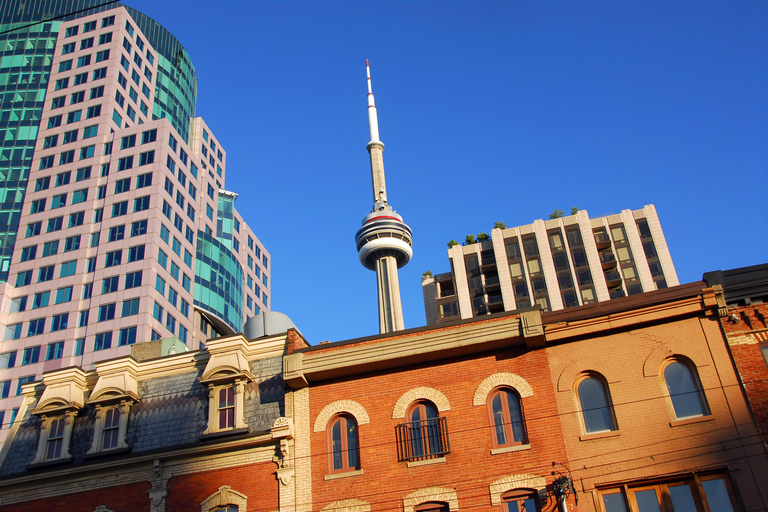 City tour of Toronto with Spanish speaking guide