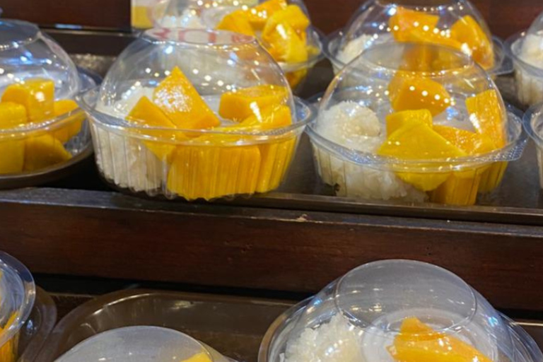 Phuket: Sunset, Old Town & Night Market Tour Phuket: Sunset, Viewpoints, and Night Market Tour