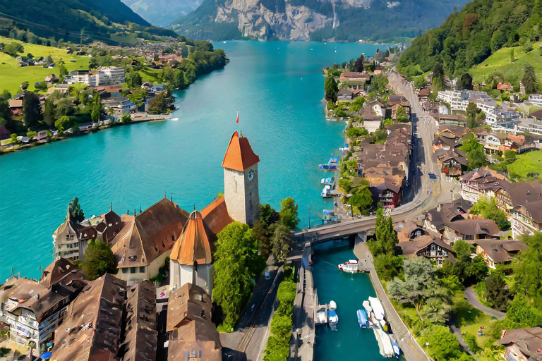 From Zurich: Interlaken and Grindelwald Private Day Tour