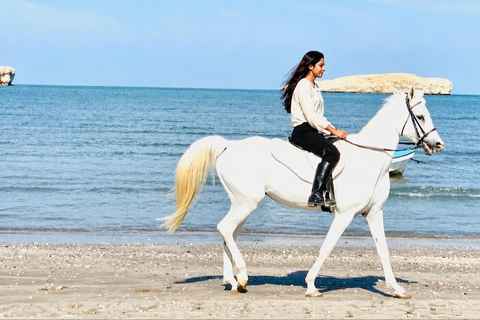 Muscat: Barka & Sawadi Coastal Tour with Beach Time