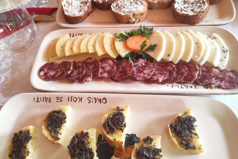 Caccia al tartufo e gemme istriane: Escursione di un giorno a Montona e Abbazia