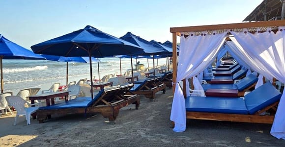 Cartagena: Playa Linda Beach Day Trip with Boat Transfers