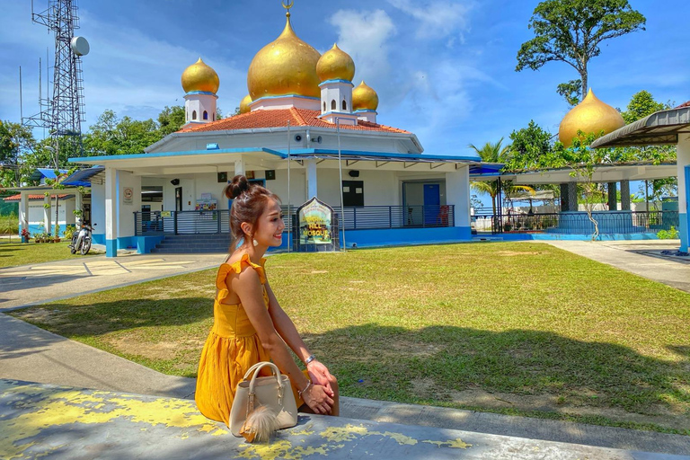 Penang: Iconic Temples and Penang Hills Half-Day Tour Iconic Temples and Penang Hill Half-Day Private Tour