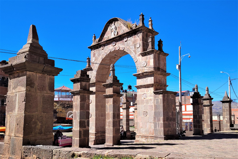 Puno: City Walking Tour with Folkloric Show