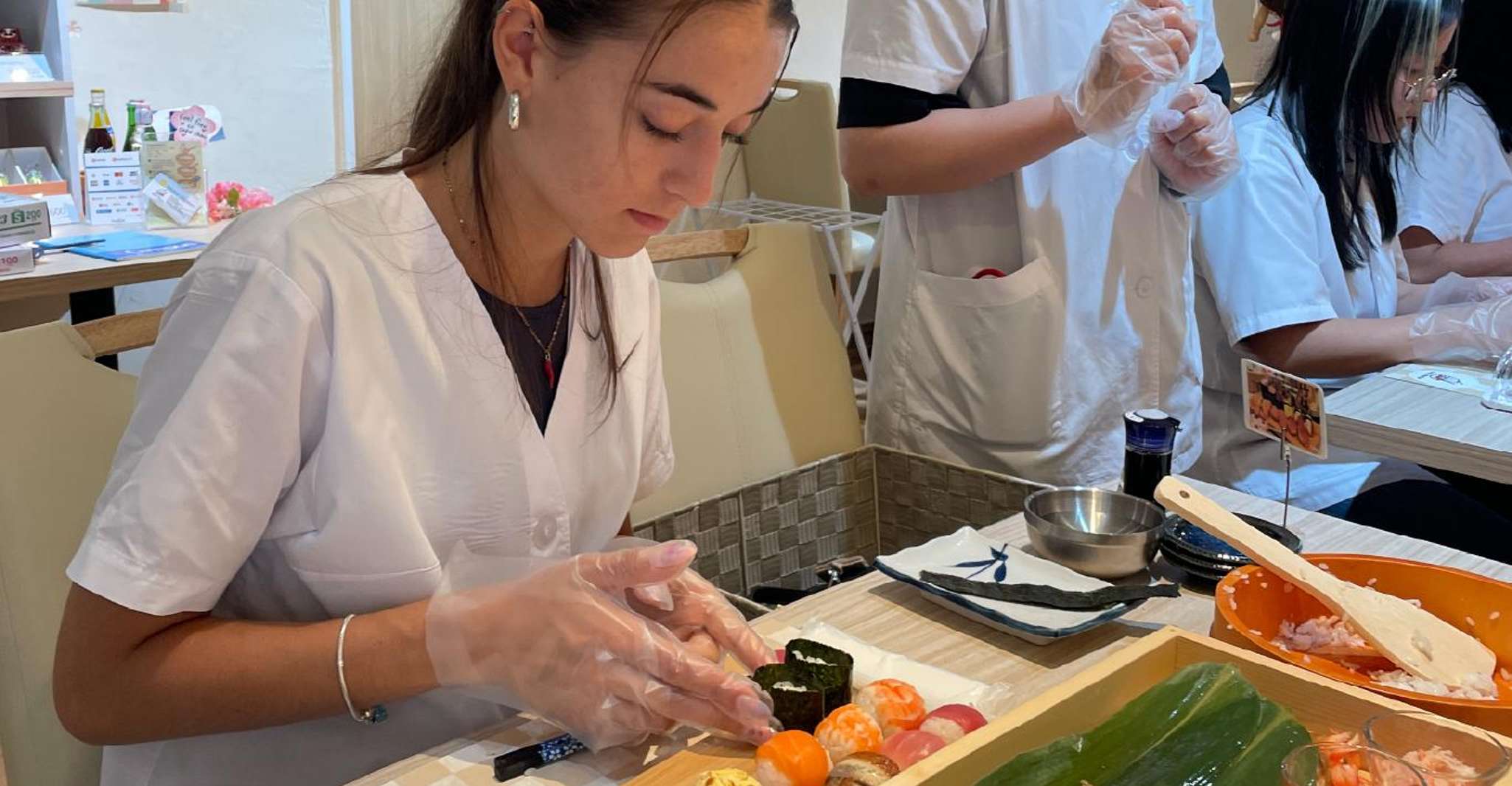 Osaka: Sushi Making in Spacious Studio (SAME-DAY OK!) photo 9