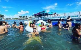 Ft. Lauderdale: Party Boat Tour to the Sandbar with Tunes