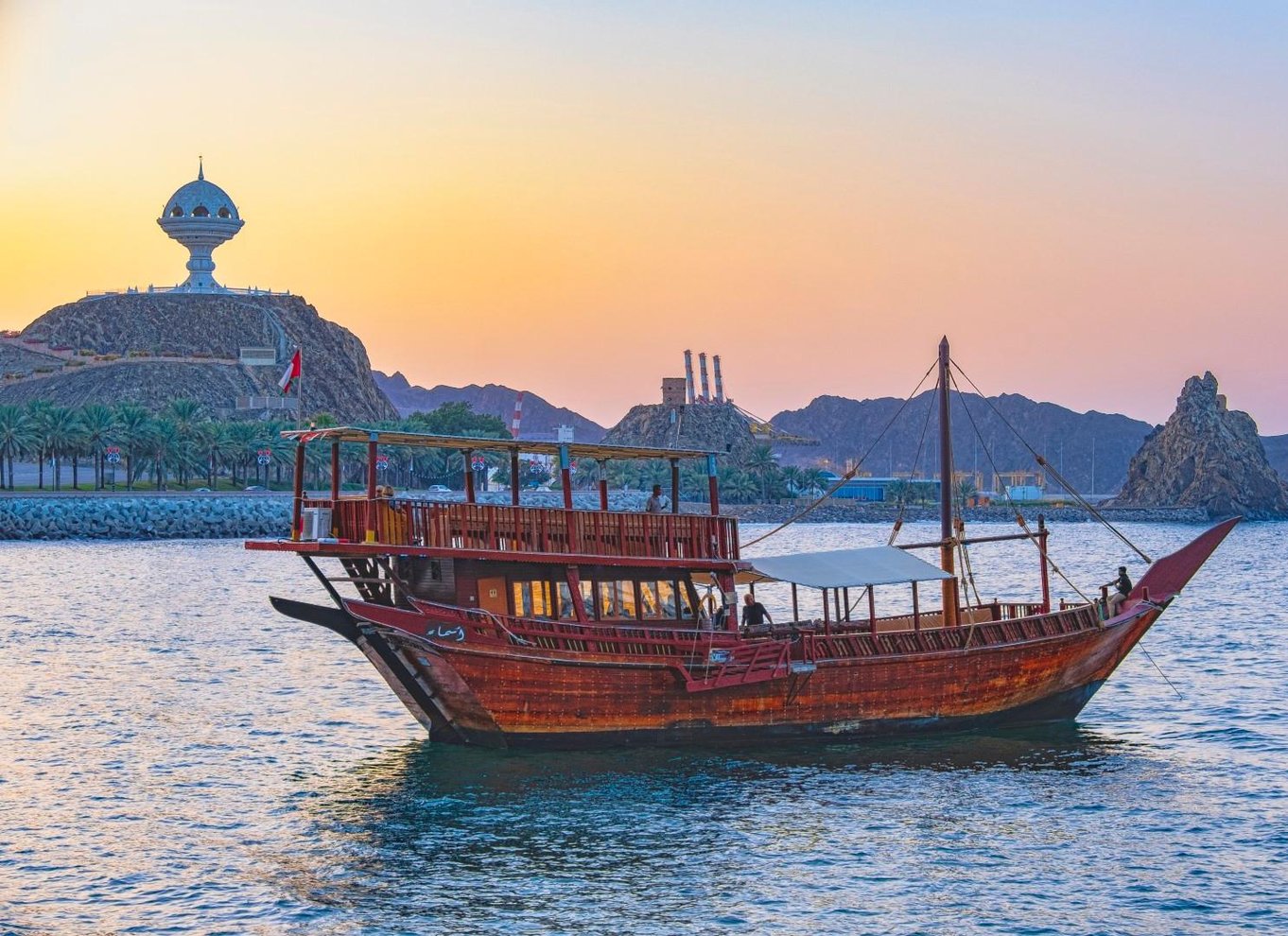Muscat: Traditionel omansk Dhow-solnedgangskrydstogt