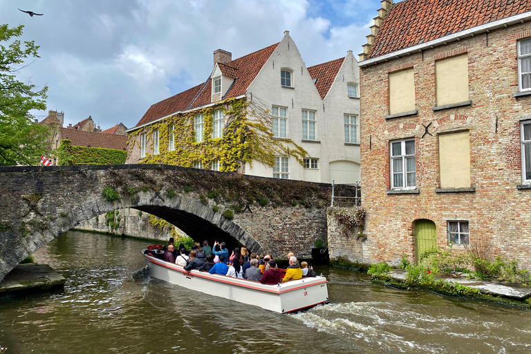 Bruges Highlights Trip from Paris Lunch Boat Beer Chocolate