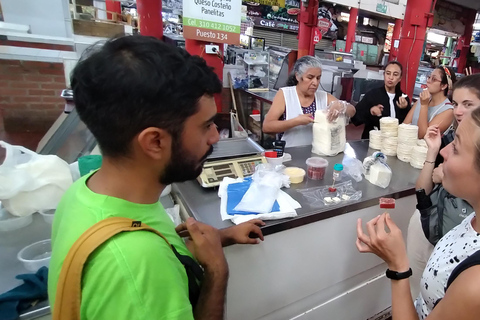 Cali: Galería Alameda Market Tour with Tastings