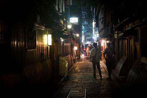 Cena con Maiko in un ristorante in stile tradizionale di Kyoto