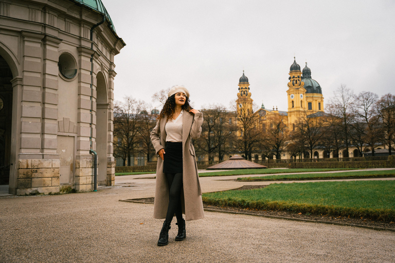 Munich: Professional City Photoshoot with Edited Images 60 minutes Photoshooting in Munich