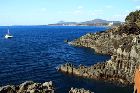 Jeju Island : UNESCO Heritage Day Tour for Cruise Passengers