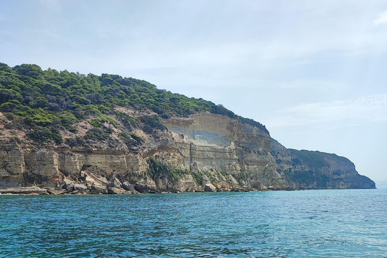 Private Boat Experience to Zahara and Trafalgar (6 hours) with Snorkeling and Appetizers Private Boat Experience to Zahara and Trafalgar (6 hours): Snorkeling and Aperitif
