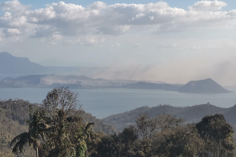 私人观光：大雅台高地和塔尔火山游船私人观光：大雅台中部地区和塔尔火山游船