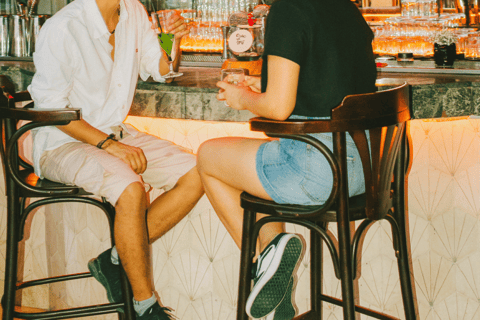 Cartagena: Centro Histórico Bar Crawl with a Local Guide