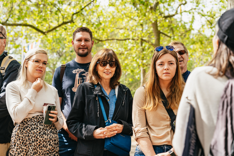 London: Changing of the Guard Tour by Buckingham Palace