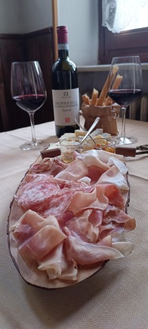 Visit Lago di Garda degustazione di prodotti locali con cena in Mantua