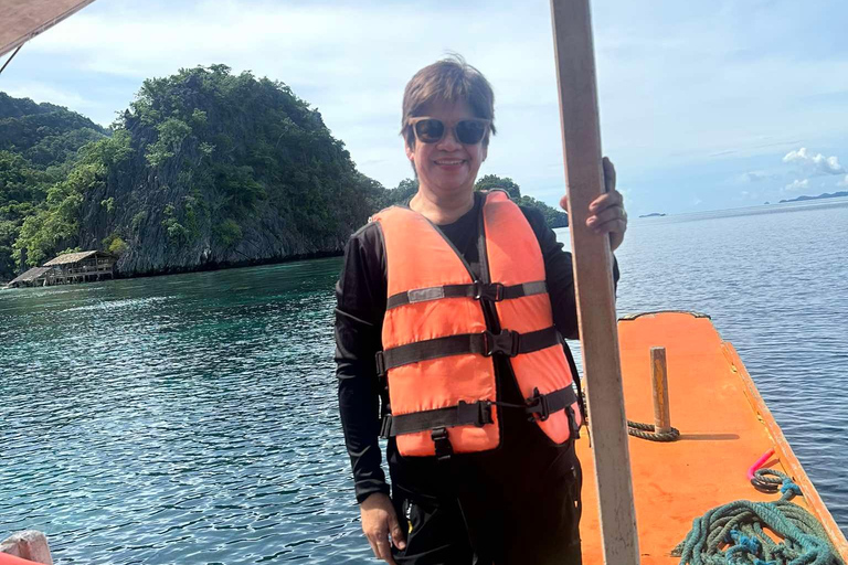 Coron: Super Ultimate Tour med lunch och transfer