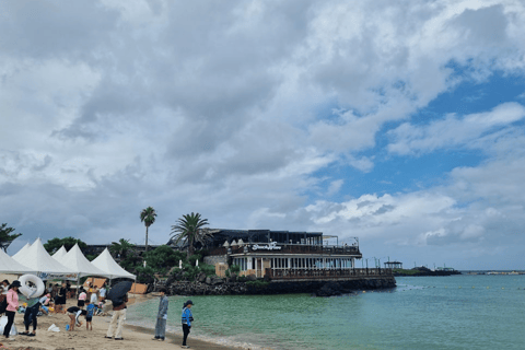 Jeju: UNESCO Sites Tour with Haenyeo Show(Eastern)