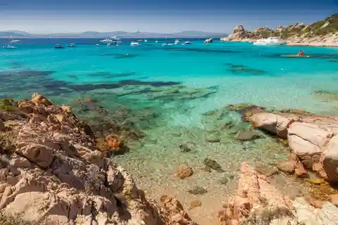 Maddalena: tour in barca dell'arcipelago da Cannigione