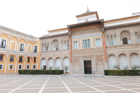 Seville: VIP Early Bird Guided Tour of The Alcazar Seville: Royal Alcazar Exclusive Early Access Guided Tour