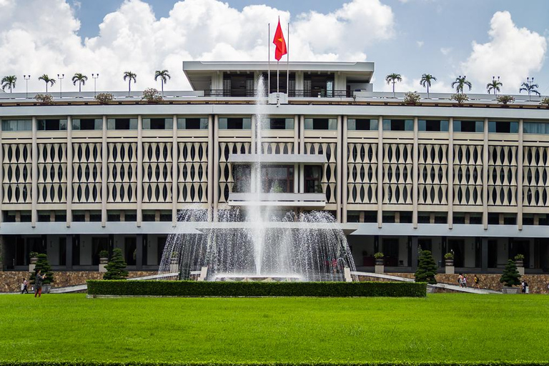 Ho Chi Minh: Colonial Landmarks, War Museum, and Cholon Tour Private Tour