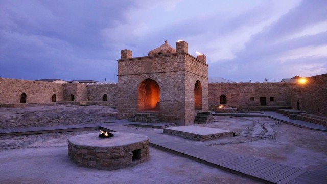 Visit Baku Gobustan Absheron sights guided day trip in Baku