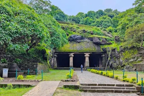Mumbai: Elephanta Caves Guided Tour with Ferry & Lunch
