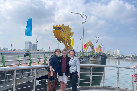 Avventura nella città di Da Nang: Cultura Storia Massaggio Tour privatoTour privato della città e del massaggio cieco in moto