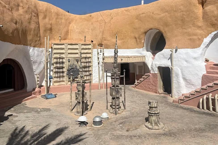 Tunisia: 2-Day Sahara Desert Adventure & Camp Sahara Desert Adventure and Camp: From Mahdia