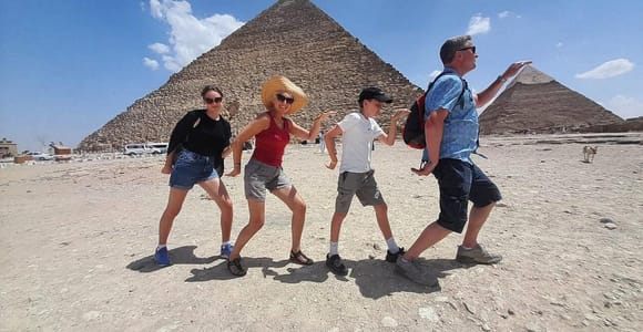 Sharm El Sheikh: Cairo Day Trip by Flight, Pyramids & Museum