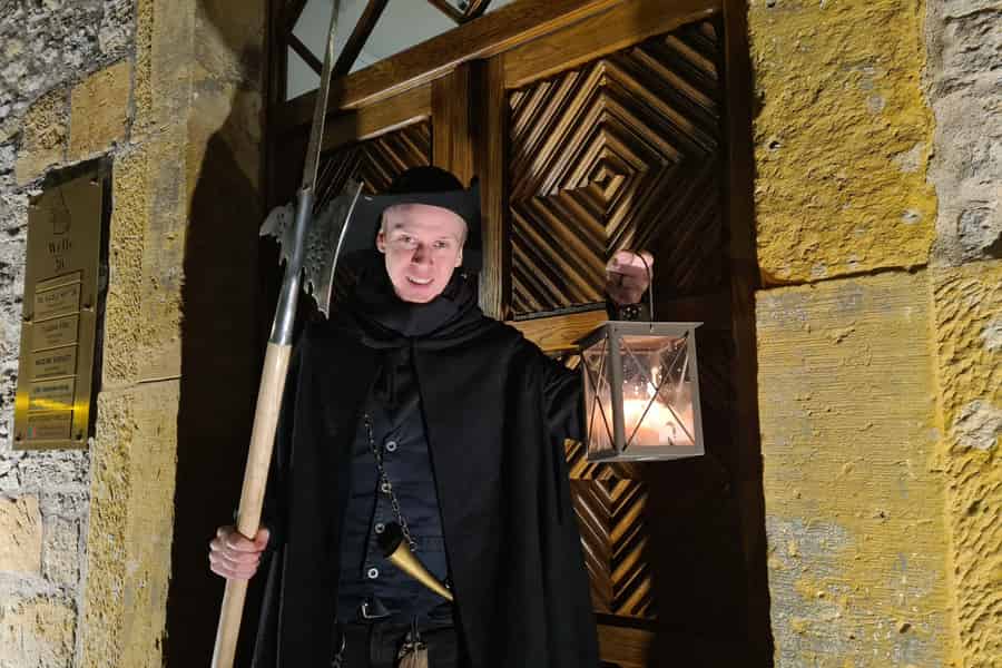 Bielefeld: Nachtwächter-Führung (Erlebnistour). Foto: GetYourGuide