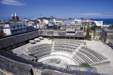 Zanzibar: Jozani Forest, Spice Farm & Stone Town Full-Day. TOUR WITH HOTEL TRANSFER PICKUP AND DROP