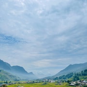 Sapa: Explore Villages & Rice Terraces Trek In One-Day Sapa: Explore Villages & Rice Terraces Trek In One-Day