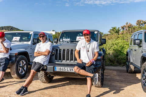 Ibiza: Private Jeep Wrangler Tour & Lunch at Beach Rest.