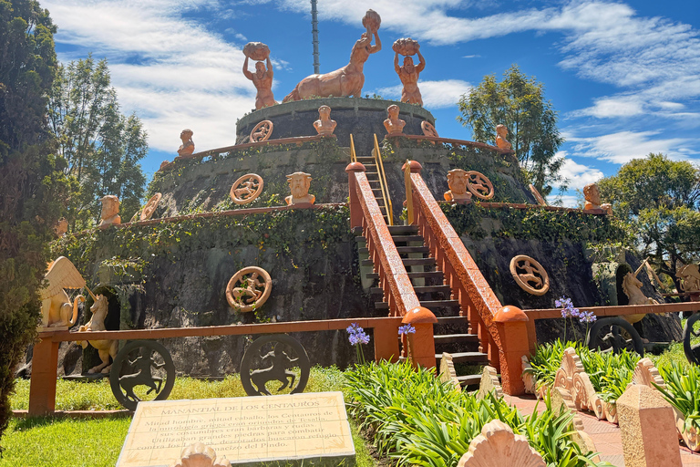 Bogotá: Jaime Duque Park and Aerospace Museum with pick-up service.