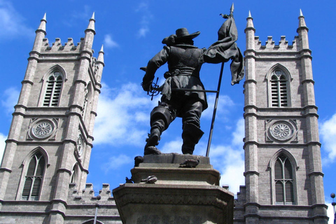 Skip-the-line Notre-Dame Basilica of Montreal Private Tour