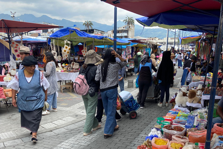 Otavalo &amp; Laguna di Cuicocha Relax 2 Giorni 1 Notte