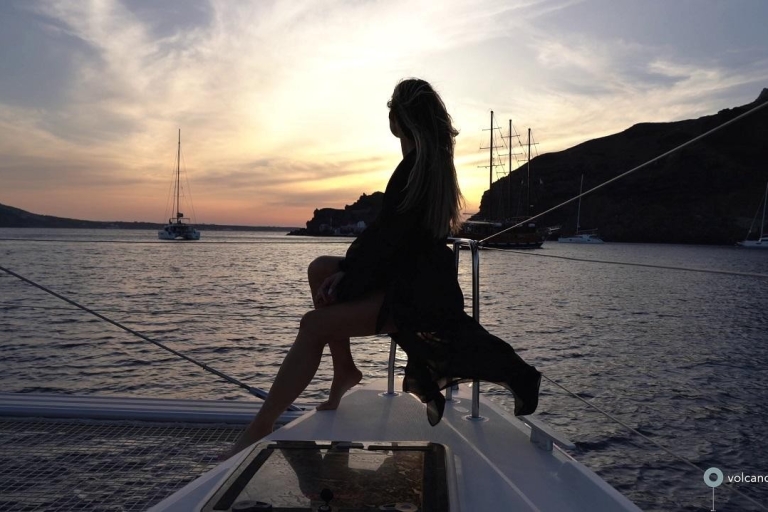 Santorini: Private Sunset Cruise