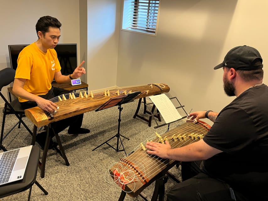 Japanskt instrument \KotoJapanskt instrument \Koto  