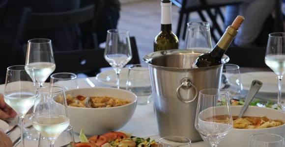 Douro-Tal: Boutique-Weingüter mit Mittagessen mit Weinbegleitung & Bootstour