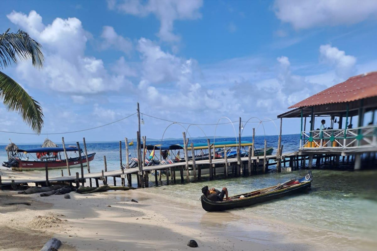 From Panama: San Blas Island Hopping with Snorkeling, Lunch Included