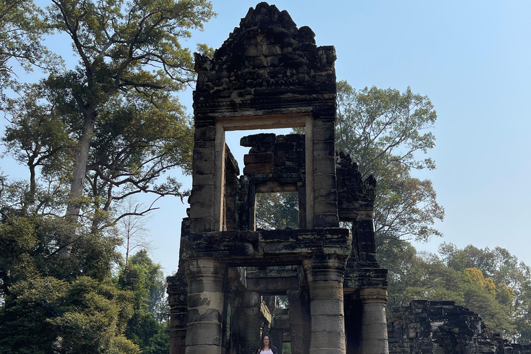 3 Days Temple Tour: Sunrise, Sunset, and Fishing Village