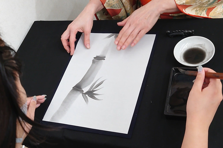 Kyoto: Sumi Ink and Brush Calligraphy Experience